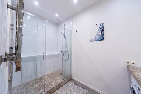 Продам 2-комн. в 3-комн. квартире, Бакунинская ул, 4-6, Москва г