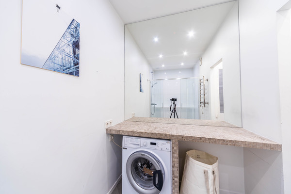 Продам 2-комн. в 3-комн. квартире, Бакунинская ул, 4-6, Москва г