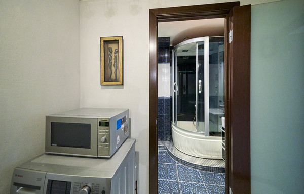 Продам трехкомнатную (3-комн.) квартиру, Вавиловых ул, 8к1, Санкт-Петербург г