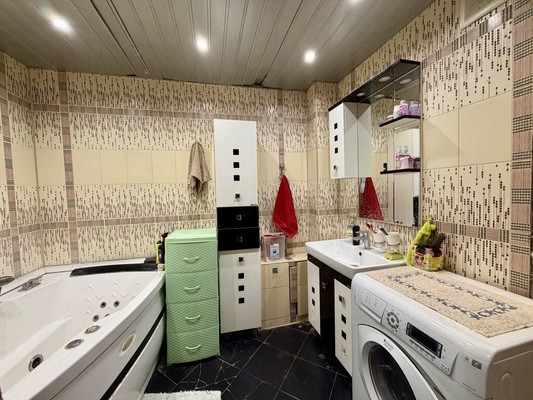 Продам трехкомнатную (3-комн.) квартиру, Дружбы ул, 1а, Чехов г