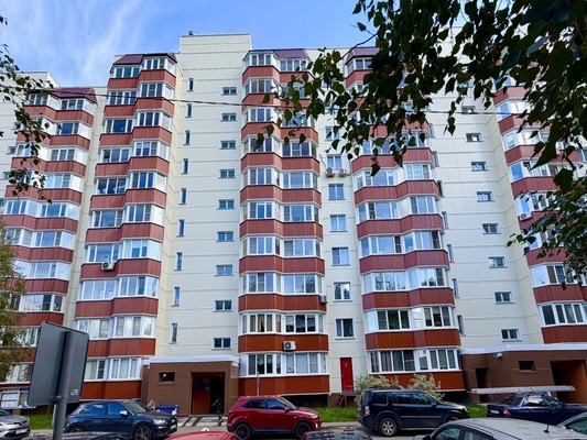 Продам трехкомнатную (3-комн.) квартиру, Дружбы ул, 1а, Чехов г