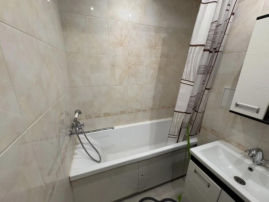 Продам однокомнатную (1-комн.) квартиру, Энгельса ул, 16, Ханты-Мансийск г