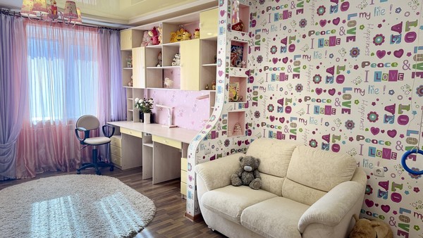 Продам трехкомнатную (3-комн.) квартиру, Вагоностроителей пр-кт, 55, Нижний Тагил г