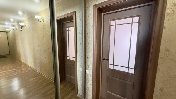 Продам трехкомнатную (3-комн.) квартиру, Вагоностроителей пр-кт, 55, Нижний Тагил г