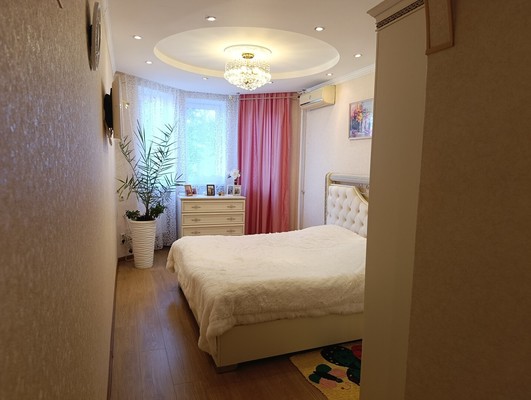 Продам трехкомнатную (3-комн.) квартиру, Парковая ул, 31, Анапа г