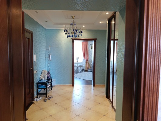 Продам трехкомнатную (3-комн.) квартиру, Парковая ул, 31, Анапа г