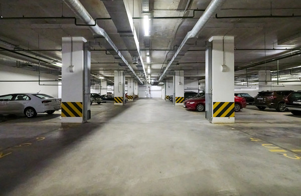Продам машиноместо 23 м2, Адмирала Черокова ул, 22А, Санкт-Петербург г