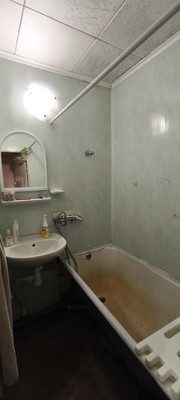 Продам комнату в 3-комн. квартире, Наличная ул, 40к1, Санкт-Петербург г