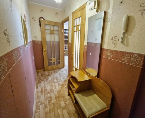 Продам двухкомнатную (2-комн.) квартиру, Коминтерна ул, 53А, Нижний Тагил г
