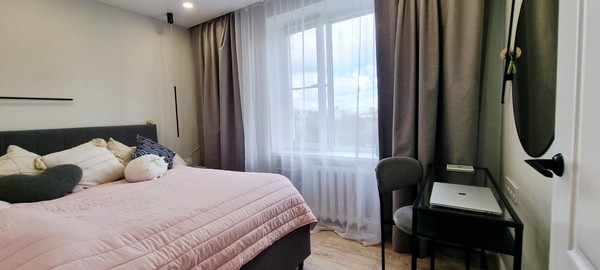 Продам двухкомнатную (2-комн.) квартиру, Нахимовский пр-кт, 37к2, Москва г