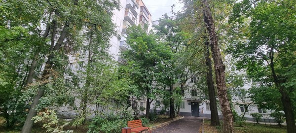 Продам двухкомнатную (2-комн.) квартиру, Нахимовский пр-кт, 37к2, Москва г