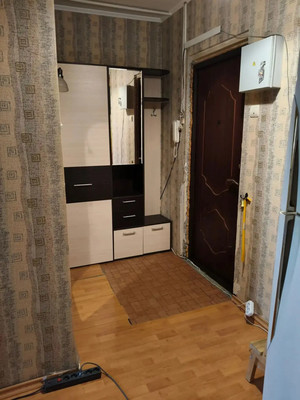 Продам однокомнатную (1-комн.) квартиру, Адмирала Лазарева ул, 61, Москва г