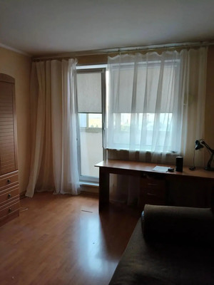 Продам однокомнатную (1-комн.) квартиру, Адмирала Лазарева ул, 61, Москва г