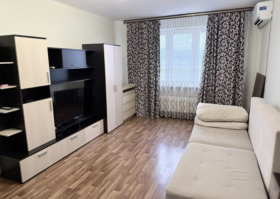 Продам однокомнатную (1-комн.) квартиру, Мурата Ахеджака ул, 24, Новороссийск г