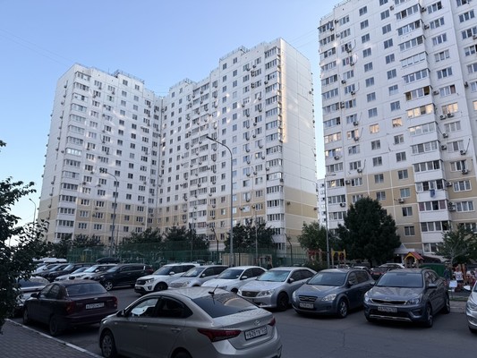 Продам однокомнатную (1-комн.) квартиру, Мурата Ахеджака ул, 24, Новороссийск г