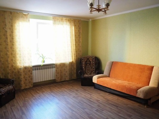 Продам двухкомнатную (2-комн.) квартиру, Гурзуфская ул, 3, Симферополь г