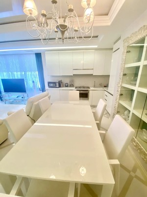Продам трехкомнатную (3-комн.) квартиру, Воровского (Центральный р-н) ул, 45, Сочи г