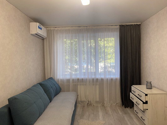 Продам однокомнатную (1-комн.) квартиру, Имени Адмирала Серебрякова наб, 21, Новороссийск г
