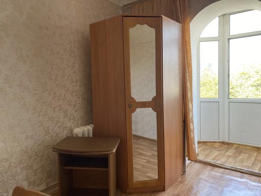 Продам двухкомнатную (2-комн.) квартиру, Имени Адмирала Серебрякова наб, 1, Новороссийск г