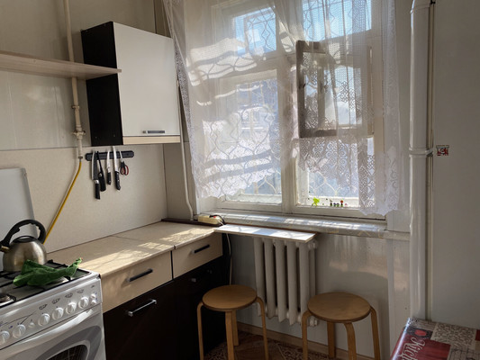 Продам двухкомнатную (2-комн.) квартиру, Имени Адмирала Серебрякова наб, 1, Новороссийск г