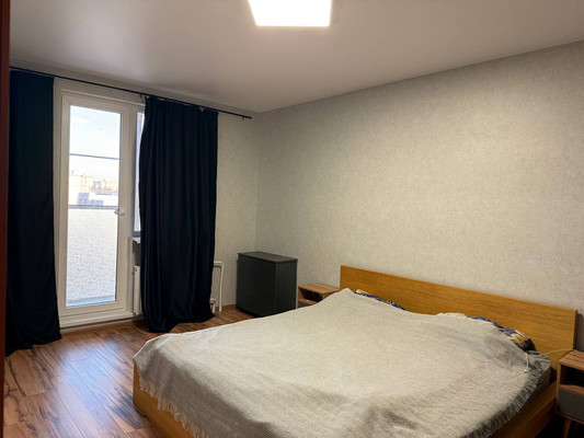 Сдам трехкомнатную (3-комн.) квартиру, Ростовская (Славянка тер.) ул, 5к1, Шушары п