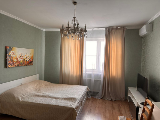 Продам однокомнатную (1-комн.) квартиру, Ленина пр-кт, 95кИ, Новороссийск г