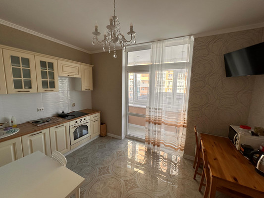 Продам однокомнатную (1-комн.) квартиру, Ленина пр-кт, 95кИ, Новороссийск г
