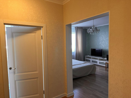 Продам однокомнатную (1-комн.) квартиру, Ленина пр-кт, 95кИ, Новороссийск г