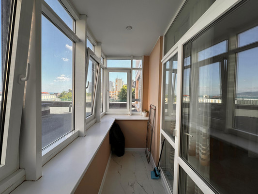 Продам однокомнатную (1-комн.) квартиру, Ленина пр-кт, 95кИ, Новороссийск г