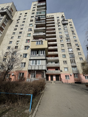 Продам двухкомнатную (2-комн.) квартиру, 2 Таманской Дивизии ул, 59, Нальчик г
