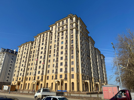 Продам трехкомнатную (3-комн.) квартиру, Ленина пр-кт, 1кд, Нальчик г