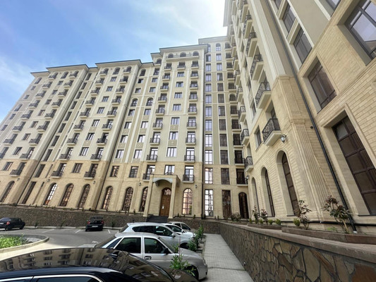 Продам трехкомнатную (3-комн.) квартиру, Ленина пр-кт, 1кд, Нальчик г