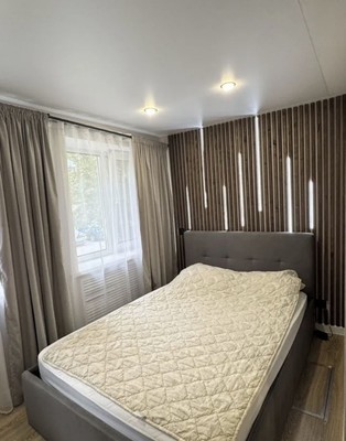Продам трехкомнатную (3-комн.) квартиру, Ботаническая ул, 13, Казань г