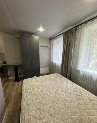 Продам трехкомнатную (3-комн.) квартиру, Ботаническая ул, 13, Казань г