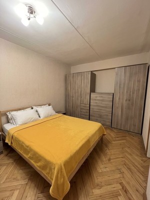Продам двухкомнатную (2-комн.) квартиру, Большая Черёмушкинская ул, 3к3к1, Москва г