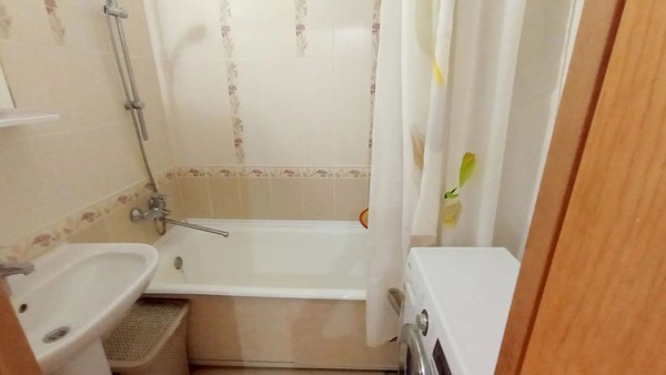 Продам двухкомнатную (2-комн.) квартиру, Горшкова пр-кт, 2ка, Ростов-на-Дону г