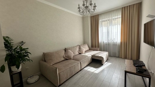 Продам двухкомнатную (2-комн.) квартиру, Островского (Центральный р-н) ул, 1, Сочи г