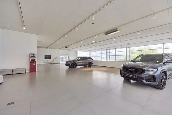 Продам коммерческое помещение 7 660 м2, Рублево-Успенское шоссе 24 км, 1, Москва г