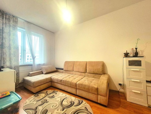 Продам двухкомнатную (2-комн.) квартиру, Екатерининская ул, 23, Мурино п