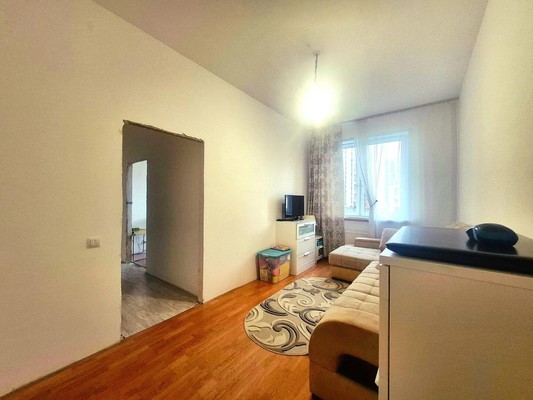Продам двухкомнатную (2-комн.) квартиру, Екатерининская ул, 23, Мурино п