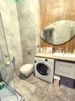 Продам двухкомнатную (2-комн.) квартиру, Екатерининская ул, 23, Мурино п