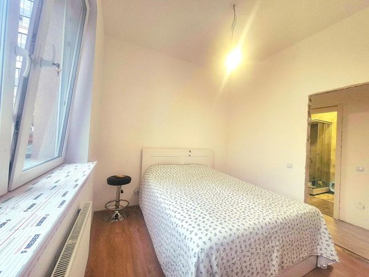 Продам двухкомнатную (2-комн.) квартиру, Екатерининская ул, 23, Мурино п