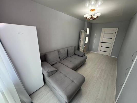 Продам трехкомнатную (3-комн.) квартиру, Гамарника ул, 35, Комсомольск-на-Амуре г