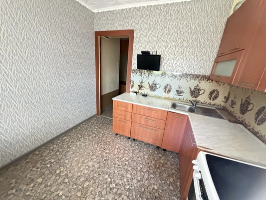 Продам двухкомнатную (2-комн.) квартиру, Дружба мкр, 22, Комсомольск-на-Амуре г
