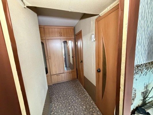Продам двухкомнатную (2-комн.) квартиру, Дружба мкр, 22, Комсомольск-на-Амуре г