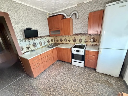Продам двухкомнатную (2-комн.) квартиру, Дружба мкр, 22, Комсомольск-на-Амуре г
