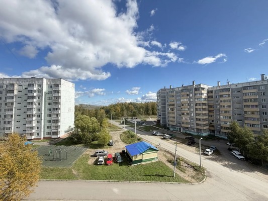 Продам двухкомнатную (2-комн.) квартиру, Дружба мкр, 22, Комсомольск-на-Амуре г