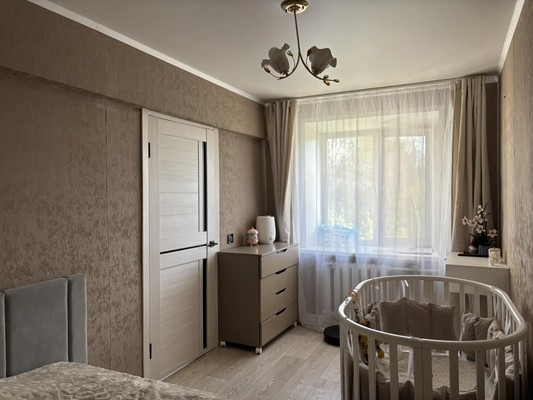 Продам двухкомнатную (2-комн.) квартиру, Кузбасская ул, 36, Пермь г
