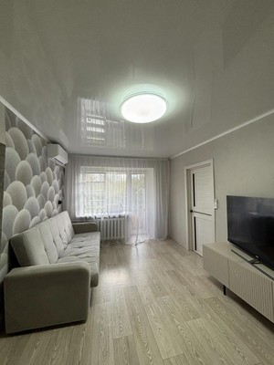 Продам двухкомнатную (2-комн.) квартиру, Кузбасская ул, 36, Пермь г