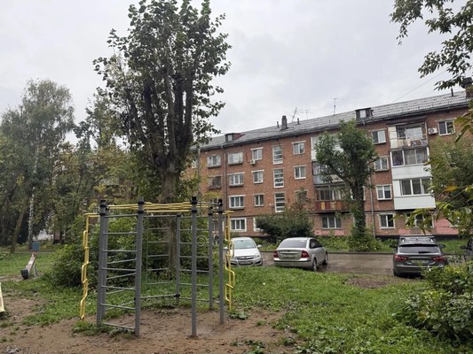 Продам двухкомнатную (2-комн.) квартиру, Кузбасская ул, 36, Пермь г